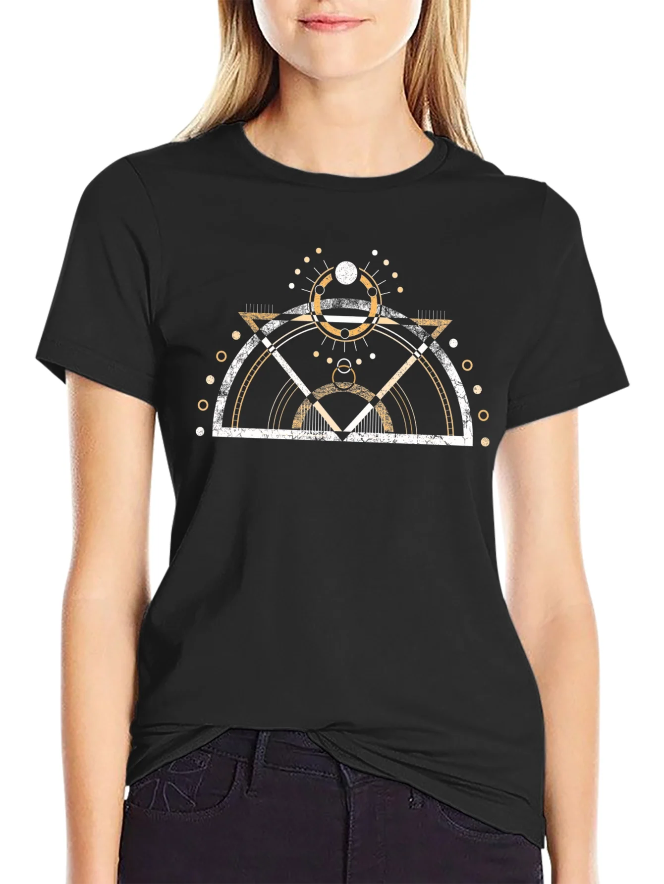 Geometric Print Graphic Tee - Modern Design