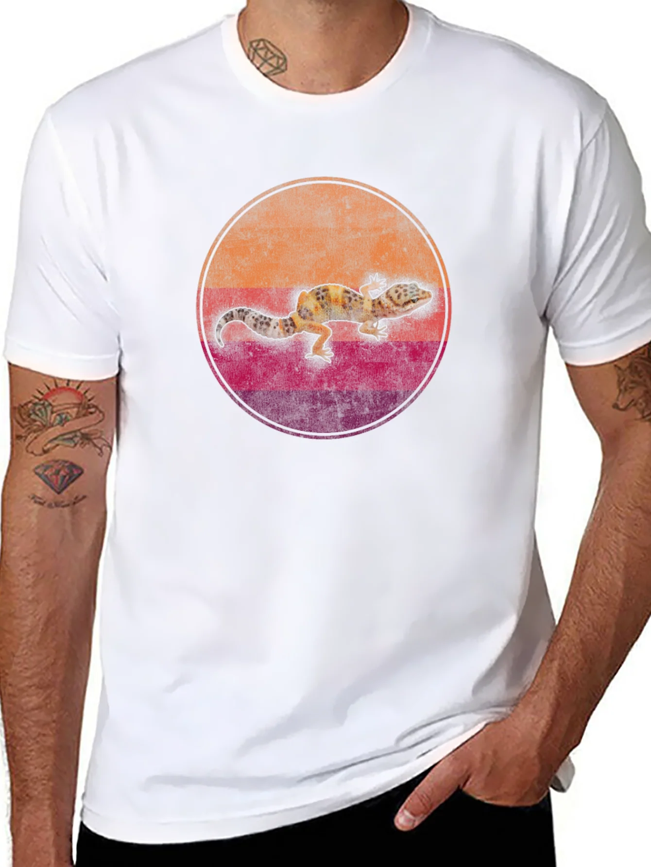 Gecko Graphic Tee - Retro Style